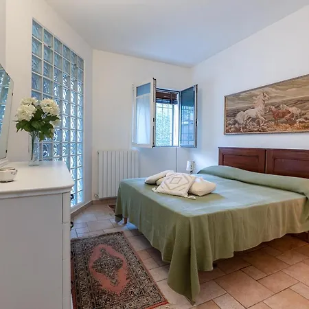 Il Rifugio Degli Artisti Apartment *